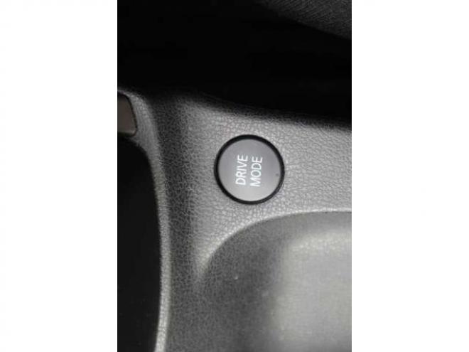 ノート1.2 e-POWER B FOUR 4WD　社外ナビ　車両接近通報　車線逸脱警報 1200