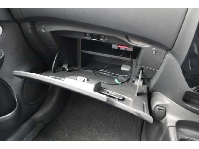 ノート1.2 e-POWER B FOUR 4WD　社外ナビ　車両接近通報　車線逸脱警報 1200