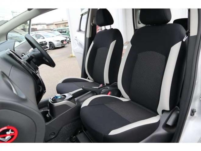 ノート1.2 e-POWER B FOUR 4WD　社外ナビ　車両接近通報　車線逸脱警報 1200