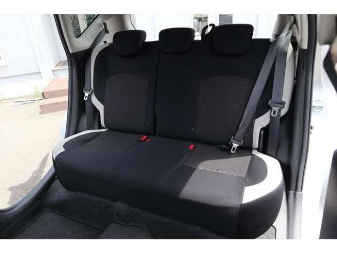 ノート1.2 e-POWER B FOUR 4WD　社外ナビ　車両接近通報　車線逸脱警報 1200