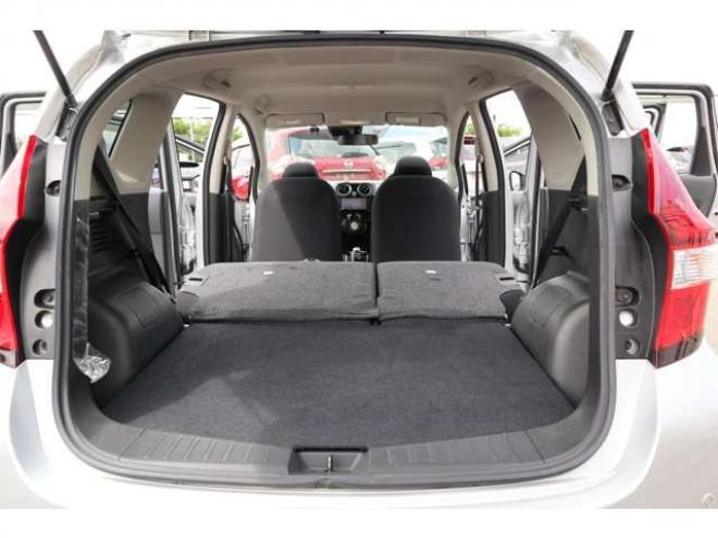 ノート1.2 e-POWER B FOUR 4WD　社外ナビ　車両接近通報　車線逸脱警報 1200