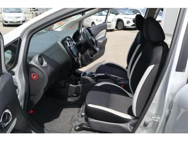ノート1.2 e-POWER B FOUR 4WD　社外ナビ　車両接近通報　車線逸脱警報 1200