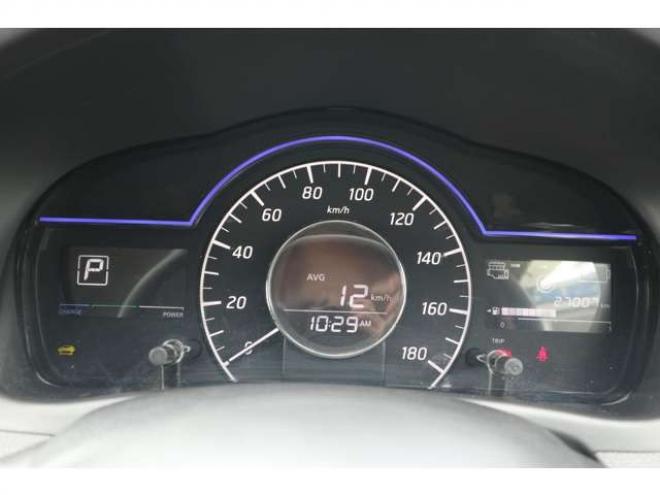 ノート1.2 e-POWER B FOUR 4WD　社外ナビ　車両接近通報　車線逸脱警報 1200