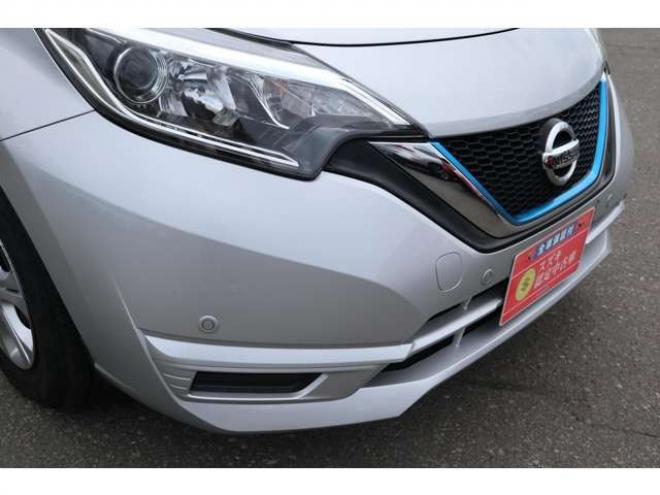 ノート1.2 e-POWER B FOUR 4WD　社外ナビ　車両接近通報　車線逸脱警報 1200