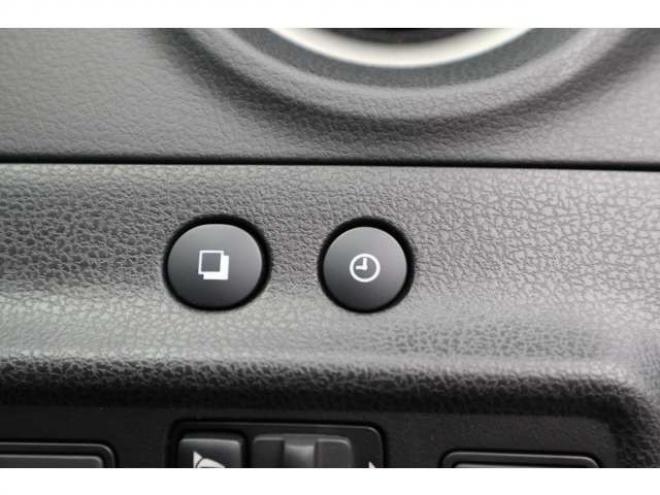 ノート1.2 e-POWER B FOUR 4WD　社外ナビ　車両接近通報　車線逸脱警報 1200