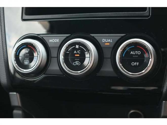 フォレスター2.0i-L アイサイト 4WD　CDオーディオ　ETC　全席シートヒーター 2000