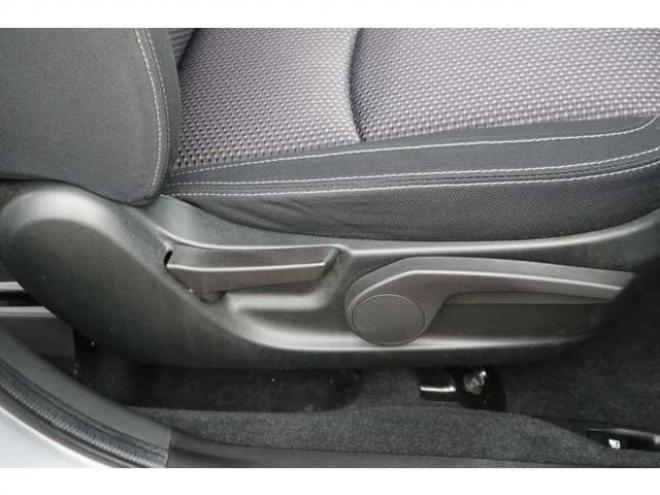 フォレスター2.0i-L アイサイト 4WD　CDオーディオ　ETC　全席シートヒーター 2000