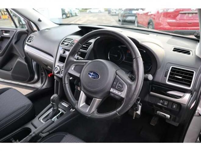 フォレスター2.0i-L アイサイト 4WD　CDオーディオ　ETC　全席シートヒーター 2000