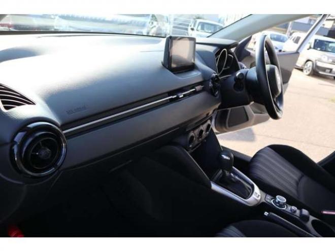 MAZDA21.5 15S 4WD　純正ナビ　ETC　LEDライト　車線逸脱警報 1500
