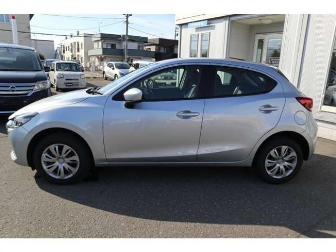 MAZDA21.5 15S 4WD　純正ナビ　ETC　LEDライト　車線逸脱警報 1500
