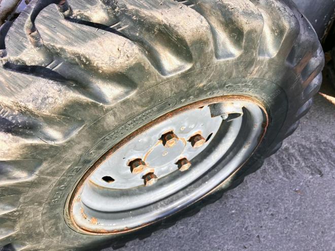 スキッドステアローダコマツ　中古　SK04-2