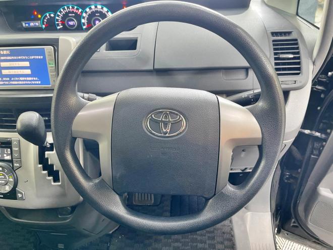 ヴォクシー2.0X Lエディション 4WD 5年保証 パワスラ ナビTV Bカメ ETC 寒冷地仕様 禁煙 車検整備2年付