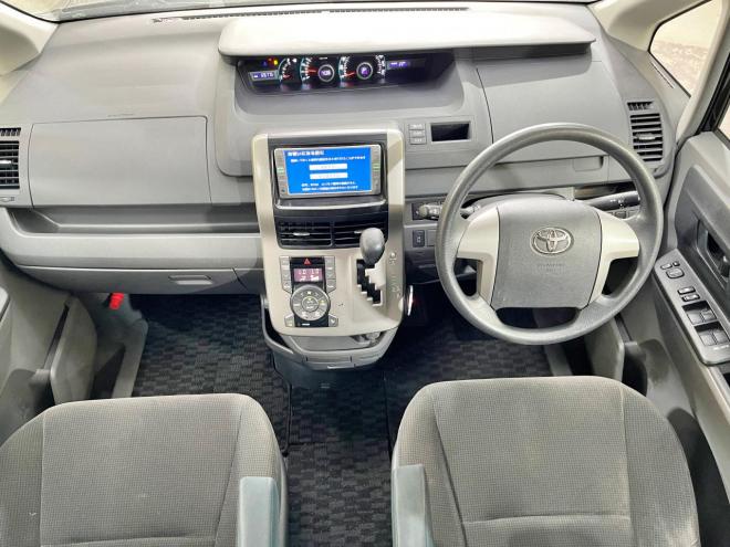 ヴォクシー2.0X Lエディション 4WD 5年保証 パワスラ ナビTV Bカメ ETC 寒冷地仕様 禁煙 車検整備2年付
