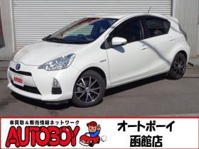アクア　1.5 S　スマートキー　純正ナビ　バックカメラ 2WD 1500