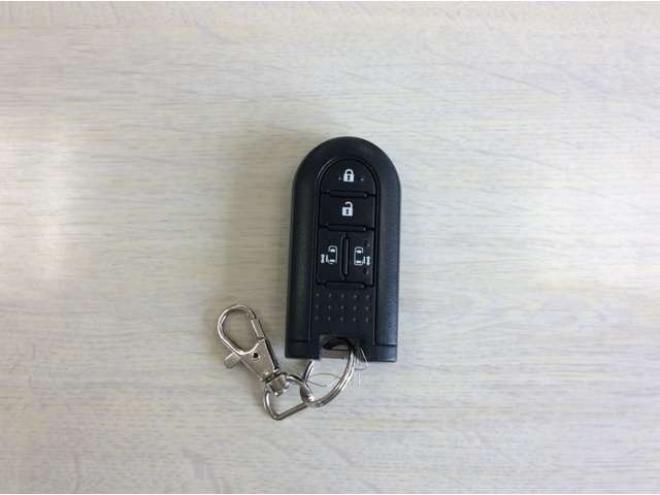 ピクシスメガL SAIII 4WD　両側パワスラ　スマートキー　純正ナビ 660