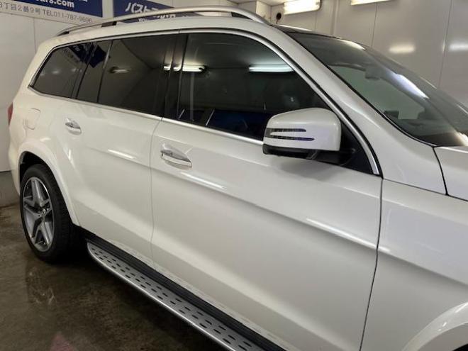 ベンツＧＬＳ３５０ｄ　４マチックスポーツ　禁煙車　ＡＭＧ２１インチＡＷ　社外２０ＡＷ＋スタッドレスタイヤ付　純正ナビ（フルセグ地デジ　Ｂｌｕｅｔｏｏｔｈ）＋バックカメラ　３６０℃カメラ　ハーマンカードンオーディオ　パークトロニック　電動サンルーフ　ブラックレザーシート　パワートランク　シートヒーター　キーレスゴー　パドルシフト　ＥＴＣ 4WD 3000 5Dr