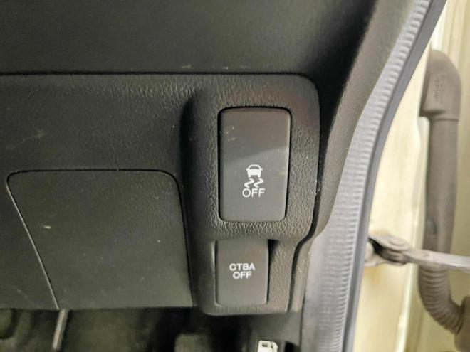 N-BOX660カスタムG SSパッケージ 4WD 5年保証 スマキー 両側パワスラ ナビTV Bカメ 寒冷地仕様 禁煙 修復歴無