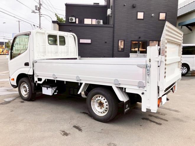 トヨエース中古　4WD　パワゲート付　小型トラック