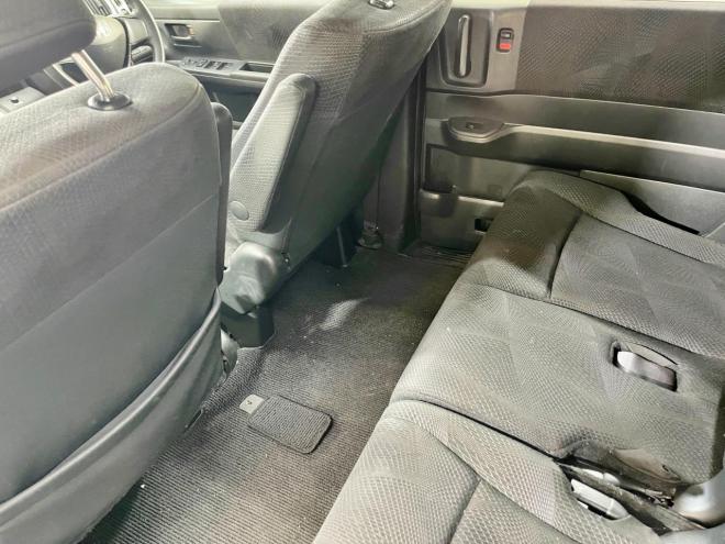 ステップワゴン2.0スパーダS 4WD 5年保証 ナビ 寒冷地仕様 禁煙 車検整備2年付 修復歴無