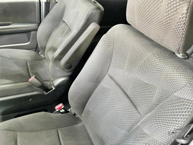 ステップワゴン2.0スパーダS 4WD 5年保証 ナビ 寒冷地仕様 禁煙 車検整備2年付 修復歴無