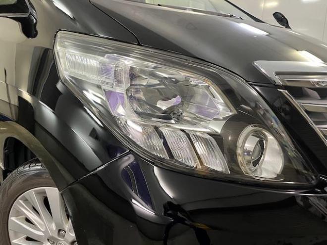 アルファード２４０Ｓ　後期型　本州仕入　禁煙車　ＷＡＫＯＳバリアスコーティング済　純正１８インチＡＷ　社外１６ＡＷ＋スタッドレスタイヤ付　両側パワースライドドア　純正ＨＤＤナビ（フルセグ地デジ　ＤＶＤ再生　Ｂｌｕｅｔｏｏｔｈ）＋バックカメラ　コーナーセンサー　横滑り防止装置　ｎａｎｏｅ空気清浄　ＨＩＤ　ＥＴＣ 　タイミングチェーン 4WD 2400 5Dr