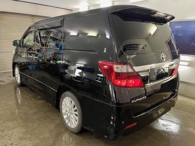 アルファード２４０Ｓ　後期型　本州仕入　禁煙車　ＷＡＫＯＳバリアスコーティング済　純正１８インチＡＷ　社外１６ＡＷ＋スタッドレスタイヤ付　両側パワースライドドア　純正ＨＤＤナビ（フルセグ地デジ　ＤＶＤ再生　Ｂｌｕｅｔｏｏｔｈ）＋バックカメラ　コーナーセンサー　横滑り防止装置　ｎａｎｏｅ空気清浄　ＨＩＤ　ＥＴＣ 　タイミングチェーン 4WD 2400 5Dr