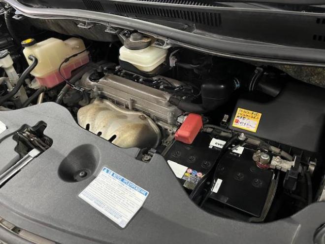 アルファード２４０Ｓ　後期型　本州仕入　禁煙車　ＷＡＫＯＳバリアスコーティング済　純正１８インチＡＷ　社外１６ＡＷ＋スタッドレスタイヤ付　両側パワースライドドア　純正ＨＤＤナビ（フルセグ地デジ　ＤＶＤ再生　Ｂｌｕｅｔｏｏｔｈ）＋バックカメラ　コーナーセンサー　横滑り防止装置　ｎａｎｏｅ空気清浄　ＨＩＤ　ＥＴＣ 　タイミングチェーン 4WD 2400 5Dr