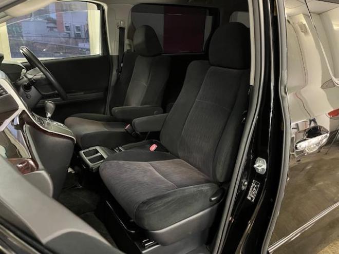 アルファード２４０Ｓ　後期型　本州仕入　禁煙車　ＷＡＫＯＳバリアスコーティング済　純正１８インチＡＷ　社外１６ＡＷ＋スタッドレスタイヤ付　両側パワースライドドア　純正ＨＤＤナビ（フルセグ地デジ　ＤＶＤ再生　Ｂｌｕｅｔｏｏｔｈ）＋バックカメラ　コーナーセンサー　横滑り防止装置　ｎａｎｏｅ空気清浄　ＨＩＤ　ＥＴＣ 　タイミングチェーン 4WD 2400 5Dr
