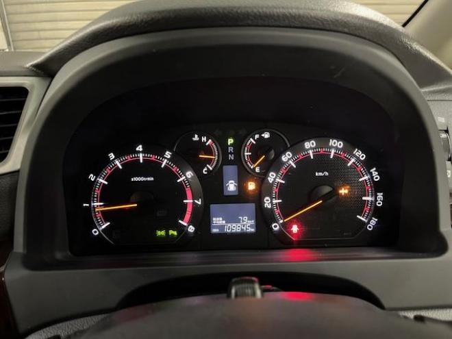 アルファード２４０Ｓ　後期型　本州仕入　禁煙車　ＷＡＫＯＳバリアスコーティング済　純正１８インチＡＷ　社外１６ＡＷ＋スタッドレスタイヤ付　両側パワースライドドア　純正ＨＤＤナビ（フルセグ地デジ　ＤＶＤ再生　Ｂｌｕｅｔｏｏｔｈ）＋バックカメラ　コーナーセンサー　横滑り防止装置　ｎａｎｏｅ空気清浄　ＨＩＤ　ＥＴＣ 　タイミングチェーン 4WD 2400 5Dr