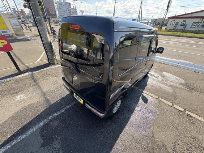 ハイゼットHIJET CARGO 4WD CRUSE TURBO sa3寒冷地仕様　リアヒーター　TURBO　スマアシ　VSC LEDヘッド　LEDフォグ　アイドリングストップ　Bluetoothフルセグナビ　電動格納　切替4WD　　エンジンオイル交換 4WD 660 ５Dr
