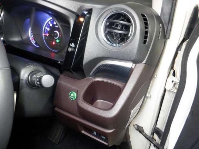 N-WGNG ターボパッケージ 4WD　本州仕入・ナビ・TV・Bカメ・ハーフレザー 660