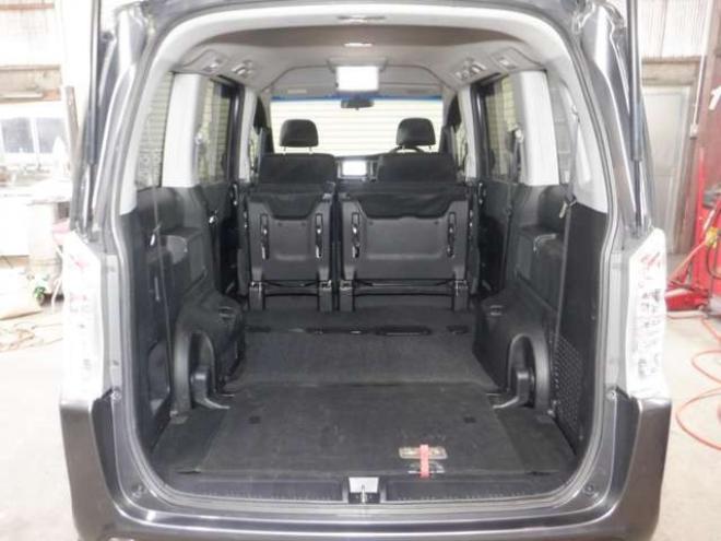 ステップワゴン2.0 スパーダ Z HDDナビ エディション 4WD　ナビ・TV・Bカメラ・両側電動・Rモニター 2000