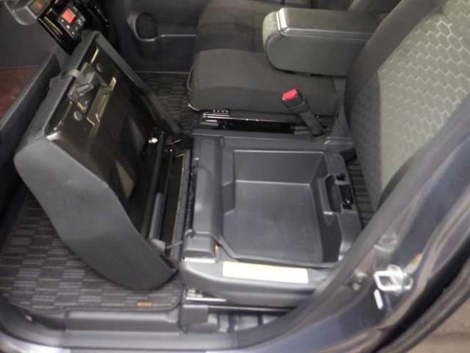 ウェイクGターボ レジャーエディション SAII 4WD　本州仕入・ナビ・TV・B/T・両側パワスラ 660