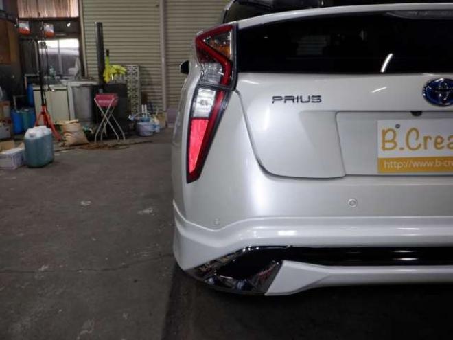 プリウス1.8 A E-Four 4WD　本州仕入・ナビ・TV・B/T・Bカメラ・エアロ 1800