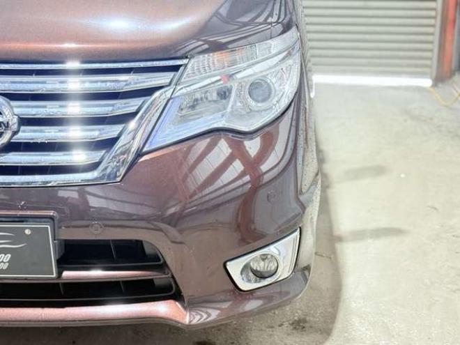 セレナ2.0 ハイウェイスター Vセレクション+SafetyII 4WD　下部防錆TVナビBカメ後席モニタ 2000