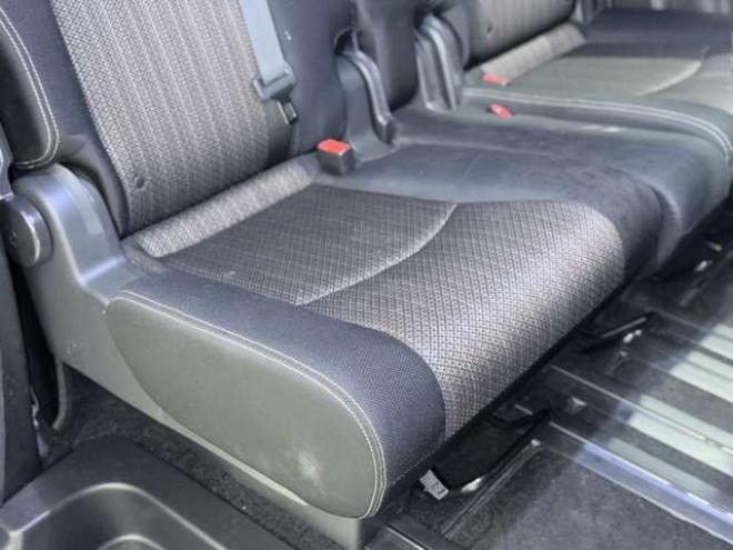 セレナ2.0 ハイウェイスター Vセレクション+SafetyII 4WD　下部防錆TVナビBカメ後席モニタ 2000