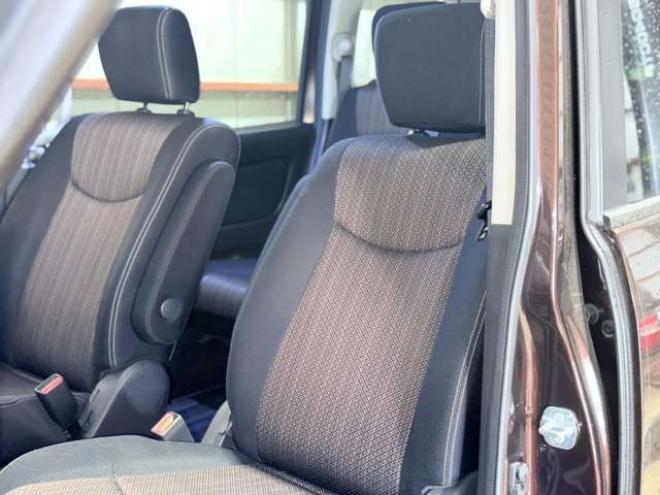 セレナ2.0 ハイウェイスター Vセレクション+SafetyII 4WD　下部防錆TVナビBカメ後席モニタ 2000