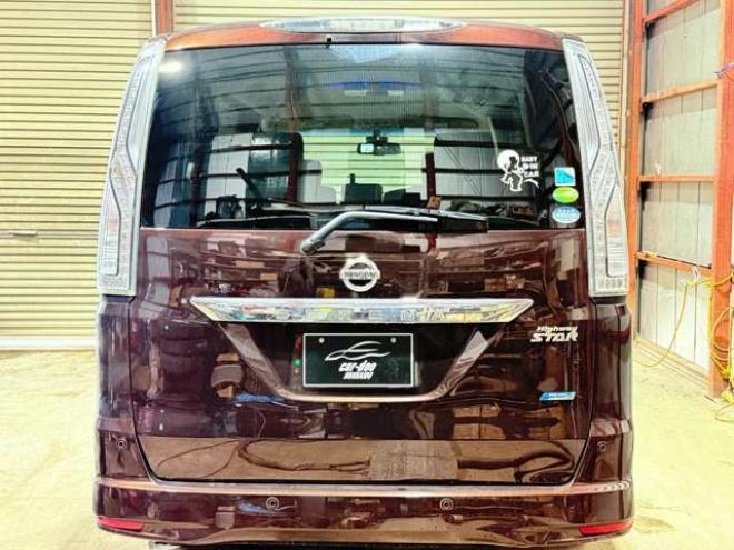 セレナ2.0 ハイウェイスター Vセレクション+SafetyII 4WD　下部防錆TVナビBカメ後席モニタ 2000
