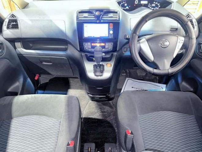 セレナ2.0 20X Vセレクション+Safety 4WD　下廻防錆TVナビBカメETC 2000