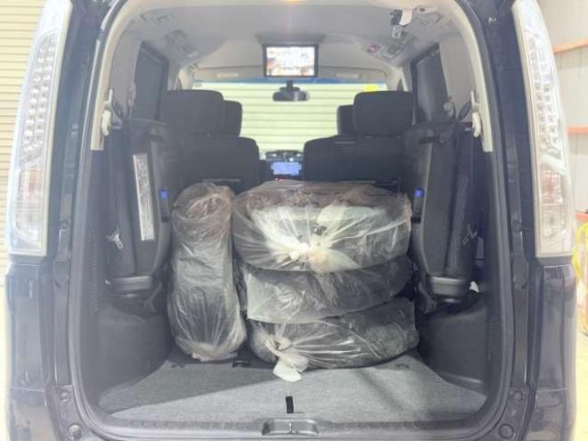 セレナ2.0 20X 4WD　下廻防錆TVナビBカメETC後モニ 2000