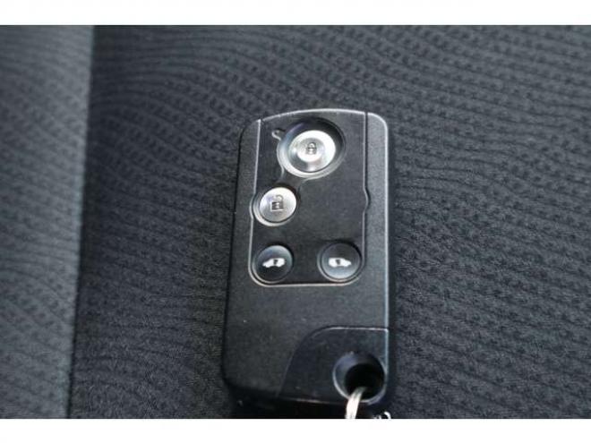 エリシオン2.4 G エアロ 4WD　ナビ・TV・Bカメラ・両パワスラ・R8/10月 2400