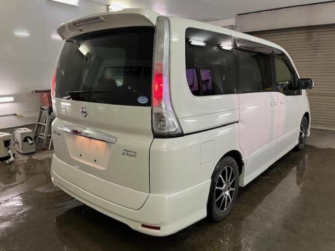 セレナハイウェイスター　Ｖエアロセレクション　禁煙車　ＷＡＫＯＳバリアスコーティング済　社外１５インチＡＷ　社外１５ＡＷ＋スタッドレスタイヤ付　両側パワースライドドア　純正ナビ（フルセグ地デジ　ＤＶＤ再生　ミュージックサーバー）＋バックカメラ　インテリジェントキー　ＨＩＤヘッドライト　イオン空気清浄　ＥＴＣ　タイミングチェーン 4WD 2000 5Dr