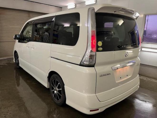 セレナハイウェイスター　Ｖエアロセレクション　禁煙車　ＷＡＫＯＳバリアスコーティング済　社外１５インチＡＷ　社外１５ＡＷ＋スタッドレスタイヤ付　両側パワースライドドア　純正ナビ（フルセグ地デジ　ＤＶＤ再生　ミュージックサーバー）＋バックカメラ　インテリジェントキー　ＨＩＤヘッドライト　イオン空気清浄　ＥＴＣ　タイミングチェーン 4WD 2000 5Dr