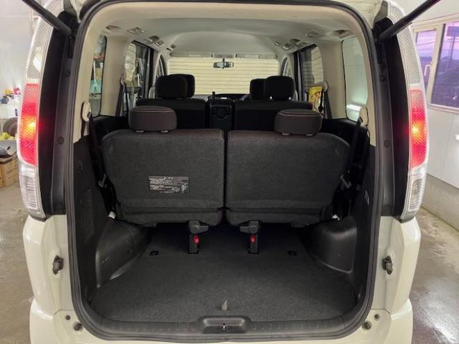 セレナハイウェイスター　Ｖエアロセレクション　禁煙車　ＷＡＫＯＳバリアスコーティング済　社外１５インチＡＷ　社外１５ＡＷ＋スタッドレスタイヤ付　両側パワースライドドア　純正ナビ（フルセグ地デジ　ＤＶＤ再生　ミュージックサーバー）＋バックカメラ　インテリジェントキー　ＨＩＤヘッドライト　イオン空気清浄　ＥＴＣ　タイミングチェーン 4WD 2000 5Dr