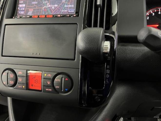 セレナハイウェイスター　Ｖエアロセレクション　禁煙車　ＷＡＫＯＳバリアスコーティング済　社外１５インチＡＷ　社外１５ＡＷ＋スタッドレスタイヤ付　両側パワースライドドア　純正ナビ（フルセグ地デジ　ＤＶＤ再生　ミュージックサーバー）＋バックカメラ　インテリジェントキー　ＨＩＤヘッドライト　イオン空気清浄　ＥＴＣ　タイミングチェーン 4WD 2000 5Dr