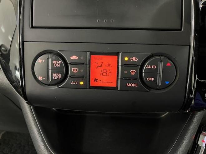 セレナハイウェイスター　Ｖエアロセレクション　禁煙車　ＷＡＫＯＳバリアスコーティング済　社外１５インチＡＷ　社外１５ＡＷ＋スタッドレスタイヤ付　両側パワースライドドア　純正ナビ（フルセグ地デジ　ＤＶＤ再生　ミュージックサーバー）＋バックカメラ　インテリジェントキー　ＨＩＤヘッドライト　イオン空気清浄　ＥＴＣ　タイミングチェーン 4WD 2000 5Dr