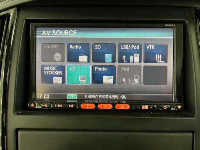 セレナハイウェイスター　Ｖエアロセレクション　禁煙車　ＷＡＫＯＳバリアスコーティング済　社外１５インチＡＷ　社外１５ＡＷ＋スタッドレスタイヤ付　両側パワースライドドア　純正ナビ（フルセグ地デジ　ＤＶＤ再生　ミュージックサーバー）＋バックカメラ　インテリジェントキー　ＨＩＤヘッドライト　イオン空気清浄　ＥＴＣ　タイミングチェーン 4WD 2000 5Dr