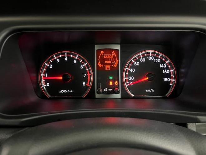 セレナハイウェイスター　Ｖエアロセレクション　禁煙車　ＷＡＫＯＳバリアスコーティング済　社外１５インチＡＷ　社外１５ＡＷ＋スタッドレスタイヤ付　両側パワースライドドア　純正ナビ（フルセグ地デジ　ＤＶＤ再生　ミュージックサーバー）＋バックカメラ　インテリジェントキー　ＨＩＤヘッドライト　イオン空気清浄　ＥＴＣ　タイミングチェーン 4WD 2000 5Dr