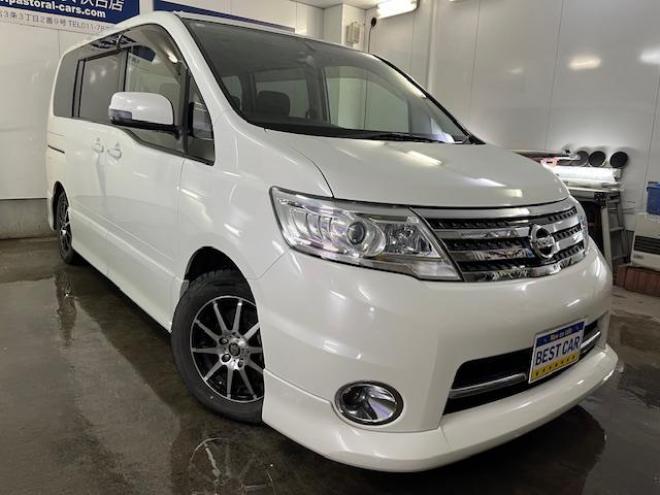 セレナハイウェイスター　Ｖエアロセレクション　禁煙車　ＷＡＫＯＳバリアスコーティング済　社外１５インチＡＷ　社外１５ＡＷ＋スタッドレスタイヤ付　両側パワースライドドア　純正ナビ（フルセグ地デジ　ＤＶＤ再生　ミュージックサーバー）＋バックカメラ　インテリジェントキー　ＨＩＤヘッドライト　イオン空気清浄　ＥＴＣ　タイミングチェーン 4WD 2000 5Dr