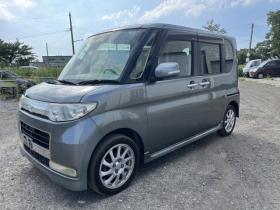 タント　カスタムX 4WD 660 5Dr